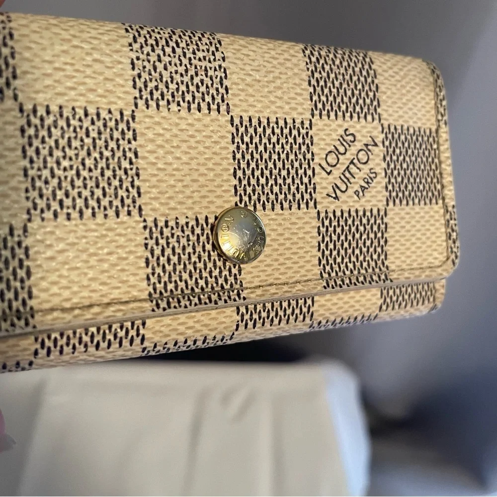 LOUIS VUITTON Damier Azur Multicles Key Holder Key Ring LV Cream Gray Checkered